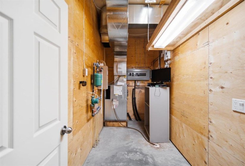 793 St Mary's, 2 Bedroom Bedrooms, 9 Room Rooms,1 BathroomBathrooms,Residential,For Sale,St Mary's,0