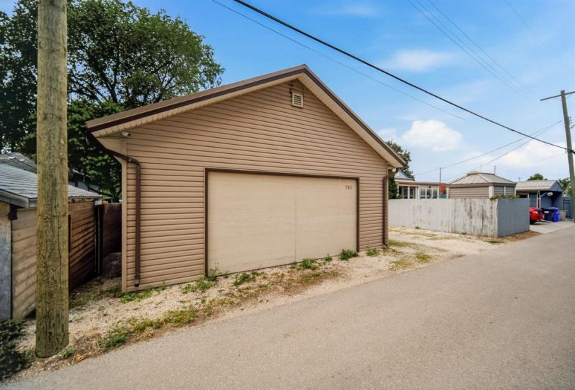 793 St Mary's, 2 Bedroom Bedrooms, 9 Room Rooms,1 BathroomBathrooms,Residential,For Sale,St Mary's,0