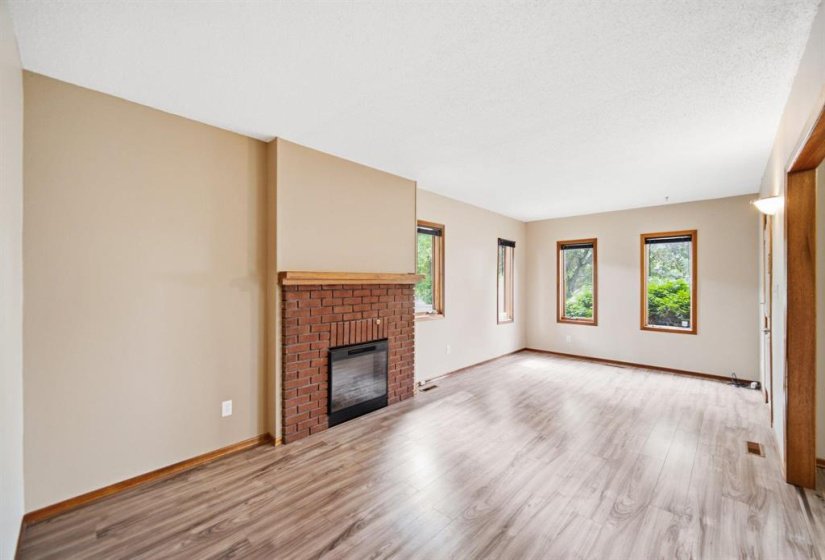 793 St Mary's, 2 Bedroom Bedrooms, 9 Room Rooms,1 BathroomBathrooms,Residential,For Sale,St Mary's,0