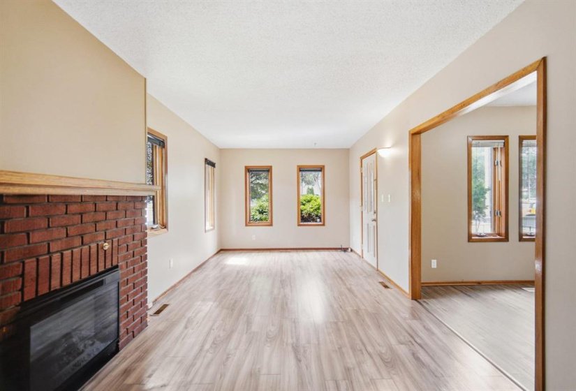 793 St Mary's, 2 Bedroom Bedrooms, 9 Room Rooms,1 BathroomBathrooms,Residential,For Sale,St Mary's,0