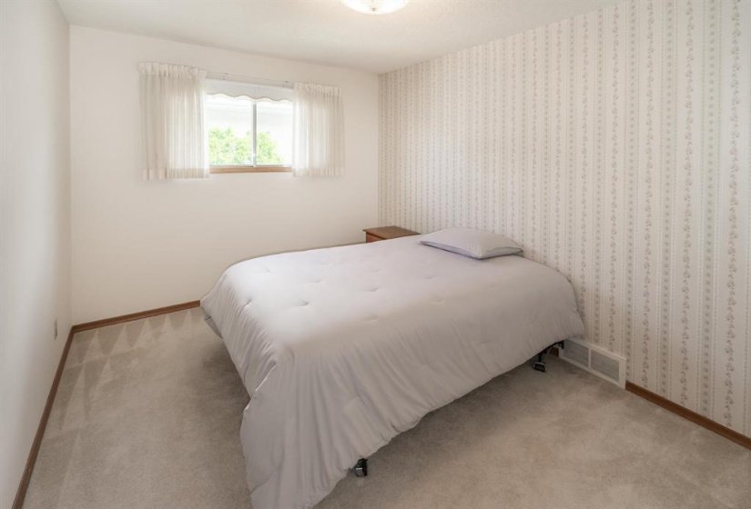 509 Weedon, 3 Bedroom Bedrooms, 8 Room Rooms,1 BathroomBathrooms,Residential,For Sale,Weedon,0