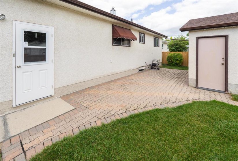 509 Weedon, 3 Bedroom Bedrooms, 8 Room Rooms,1 BathroomBathrooms,Residential,For Sale,Weedon,0