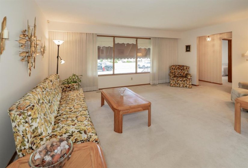509 Weedon, 3 Bedroom Bedrooms, 8 Room Rooms,1 BathroomBathrooms,Residential,For Sale,Weedon,0