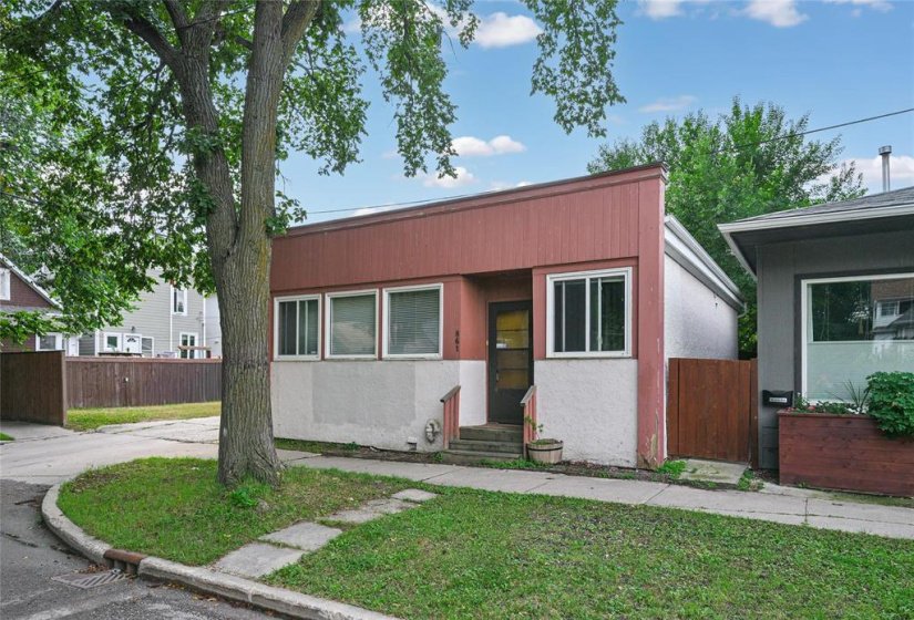 861 Cockburn, 1 Bedroom Bedrooms, 5 Room Rooms,1 BathroomBathrooms,Residential,For Sale,Cockburn,0