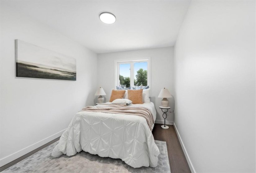 114 Lindsay, 4 Bedroom Bedrooms, 14 Room Rooms,3 BathroomBathrooms,Residential,For Sale,Lindsay,0