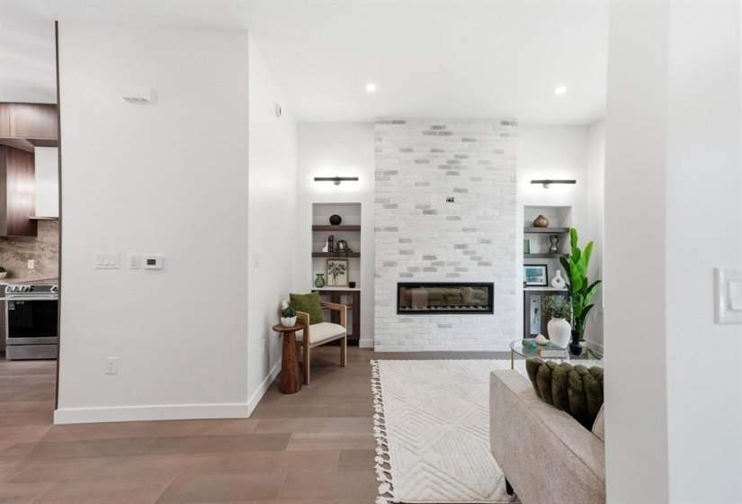 114 Lindsay, 4 Bedroom Bedrooms, 14 Room Rooms,3 BathroomBathrooms,Residential,For Sale,Lindsay,0