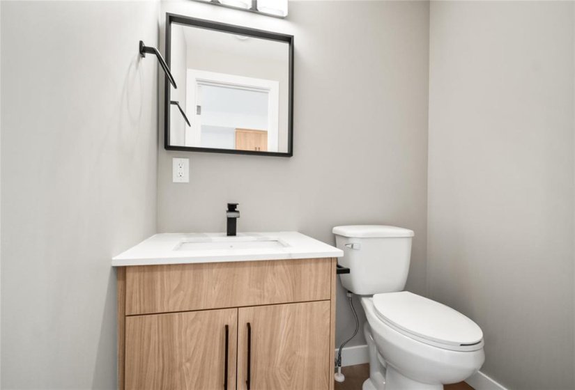 203 Centennial, 5 Bedroom Bedrooms, 16 Room Rooms,3 BathroomBathrooms,Residential,For Sale,Centennial,0