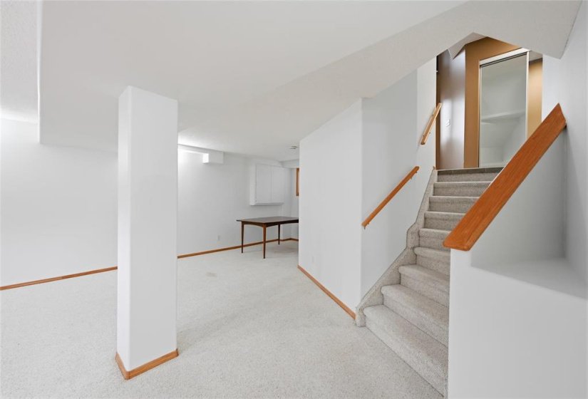98 Dockside, 4 Bedroom Bedrooms, 13 Room Rooms,3 BathroomBathrooms,Residential,For Sale,Dockside,0