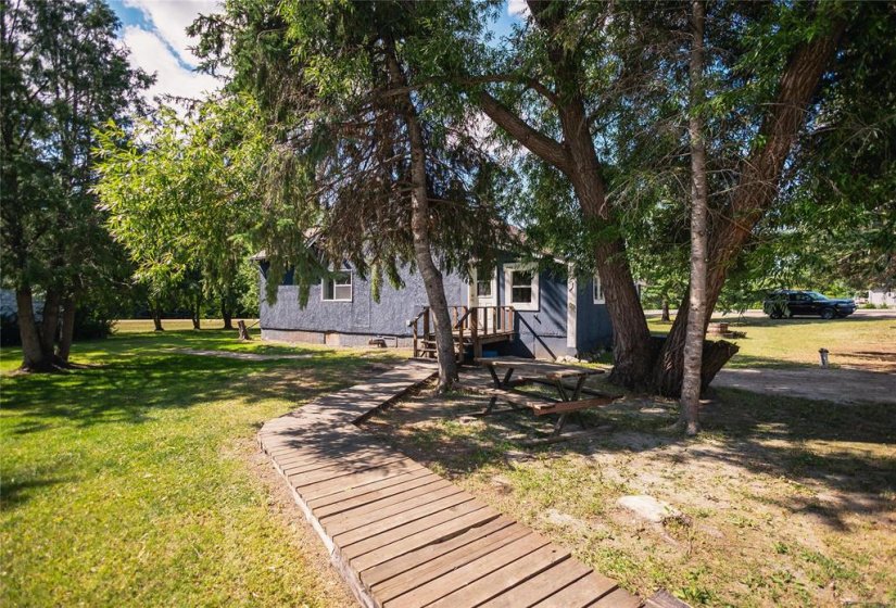 42003 93, 3 Bedroom Bedrooms, 8 Room Rooms,1 BathroomBathrooms,Residential,For Sale,93,0