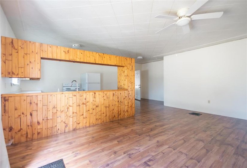 42003 93, 3 Bedroom Bedrooms, 8 Room Rooms,1 BathroomBathrooms,Residential,For Sale,93,0