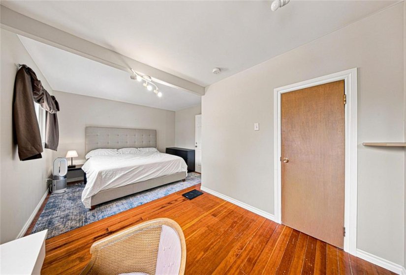 616 Greenwood, 3 Bedroom Bedrooms, 12 Room Rooms,2 BathroomBathrooms,Residential,For Sale,Greenwood,0