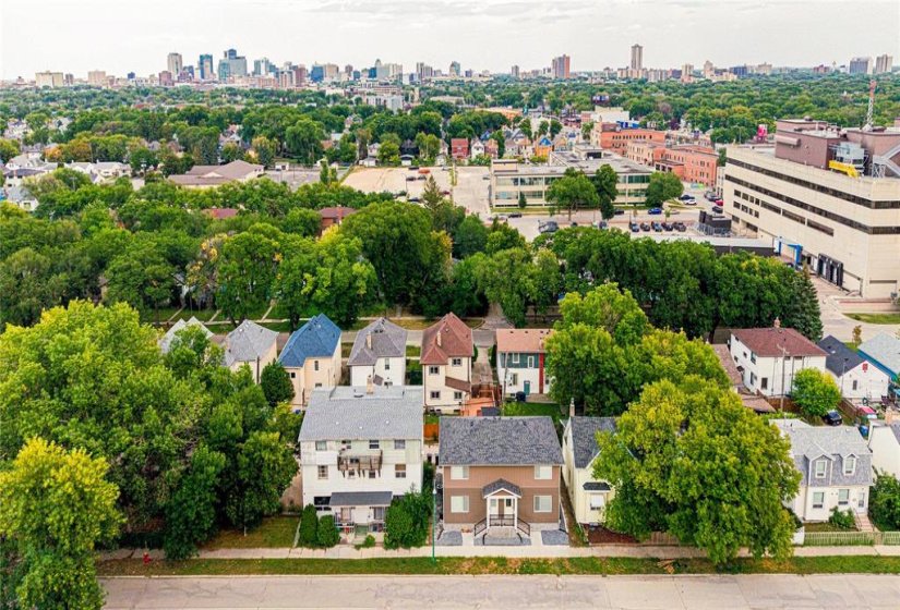 616 Greenwood, 3 Bedroom Bedrooms, 12 Room Rooms,2 BathroomBathrooms,Residential,For Sale,Greenwood,0