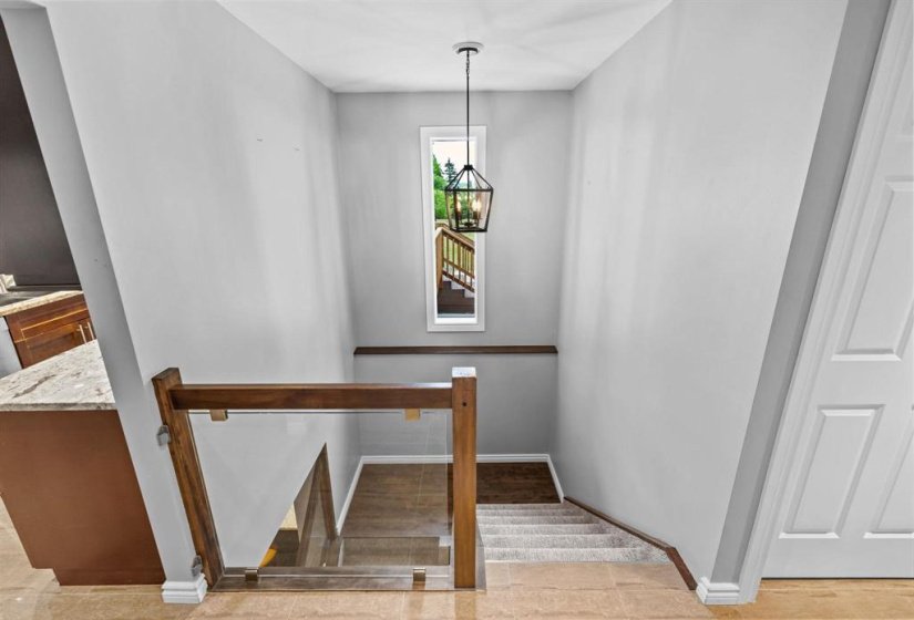 1556 Leclaire, 4 Bedroom Bedrooms, 19 Room Rooms,3 BathroomBathrooms,Residential,For Sale,Leclaire,0