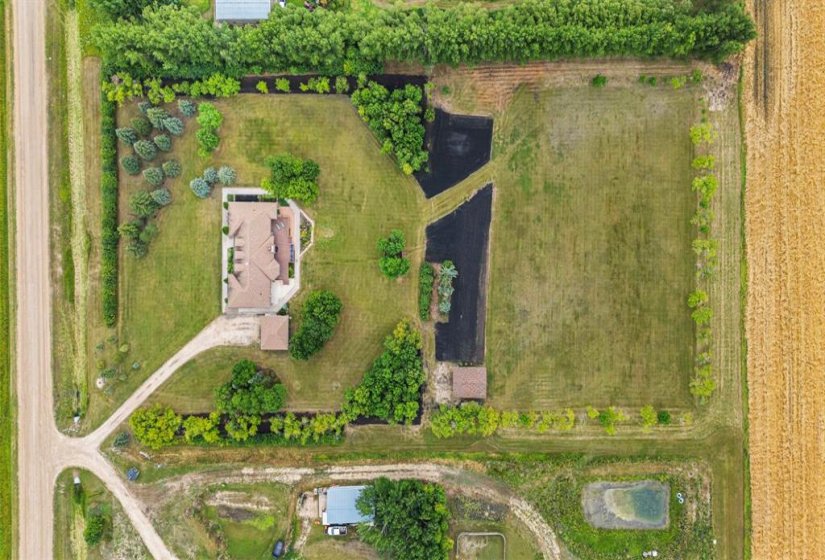 1556 Leclaire, 4 Bedroom Bedrooms, 19 Room Rooms,3 BathroomBathrooms,Residential,For Sale,Leclaire,0