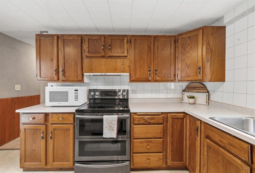 97 Bonneteau, 3 Bedroom Bedrooms, 8 Room Rooms,1 BathroomBathrooms,Residential,For Sale,Bonneteau,0