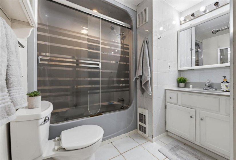 97 Bonneteau, 3 Bedroom Bedrooms, 8 Room Rooms,1 BathroomBathrooms,Residential,For Sale,Bonneteau,0