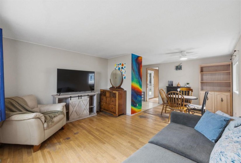 97 Bonneteau, 3 Bedroom Bedrooms, 8 Room Rooms,1 BathroomBathrooms,Residential,For Sale,Bonneteau,0