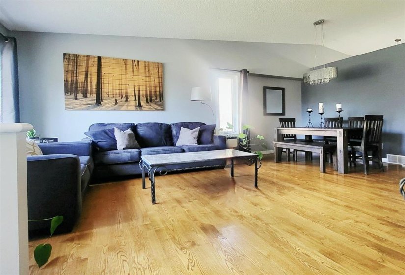 139 MORRISON, 3 Bedroom Bedrooms, 15 Room Rooms,3 BathroomBathrooms,Residential,For Sale,MORRISON,0