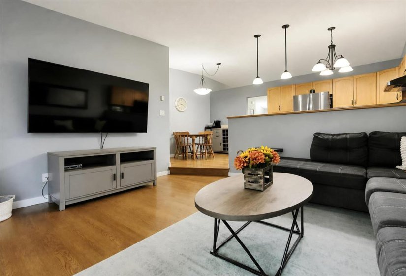139 MORRISON, 3 Bedroom Bedrooms, 15 Room Rooms,3 BathroomBathrooms,Residential,For Sale,MORRISON,0