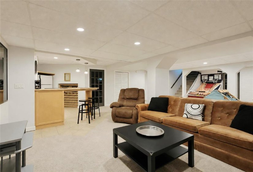 139 MORRISON, 3 Bedroom Bedrooms, 15 Room Rooms,3 BathroomBathrooms,Residential,For Sale,MORRISON,0