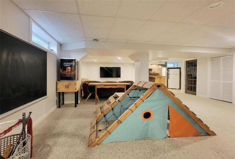 139 MORRISON, 3 Bedroom Bedrooms, 15 Room Rooms,3 BathroomBathrooms,Residential,For Sale,MORRISON,0