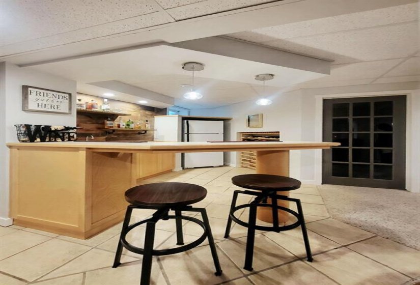 139 MORRISON, 3 Bedroom Bedrooms, 15 Room Rooms,3 BathroomBathrooms,Residential,For Sale,MORRISON,0