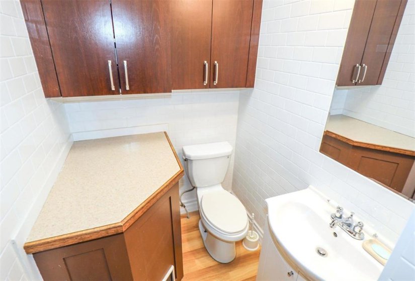 542 Camden, 3 Bedroom Bedrooms, 10 Room Rooms,2 BathroomBathrooms,Residential,For Sale,Camden,0