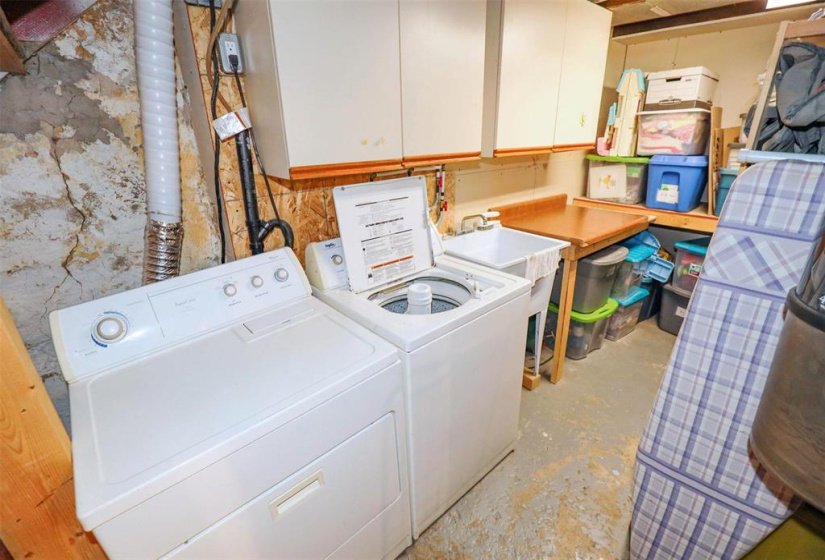 542 Camden, 3 Bedroom Bedrooms, 10 Room Rooms,2 BathroomBathrooms,Residential,For Sale,Camden,0