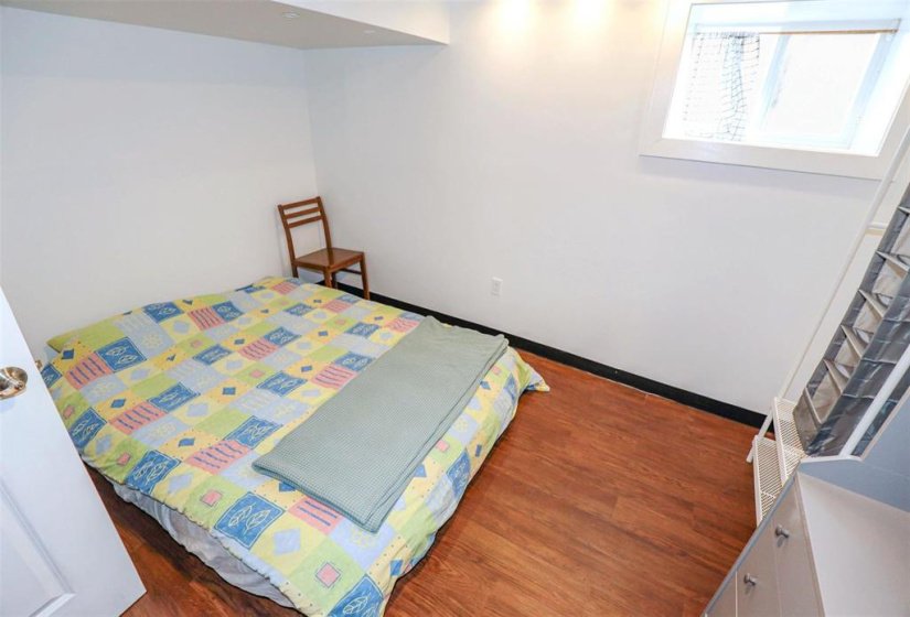 542 Camden, 3 Bedroom Bedrooms, 10 Room Rooms,2 BathroomBathrooms,Residential,For Sale,Camden,0
