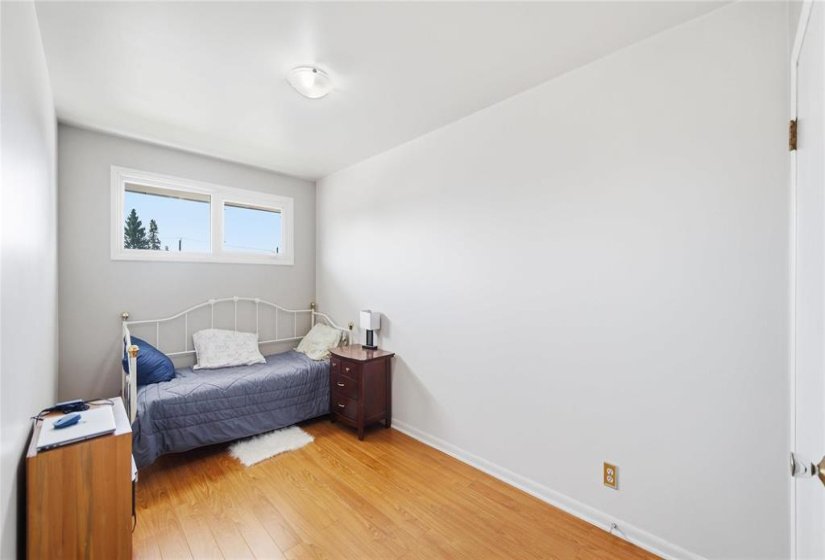16 Berkshire, 3 Bedroom Bedrooms, 8 Room Rooms,1 BathroomBathrooms,Residential,For Sale,Berkshire,0