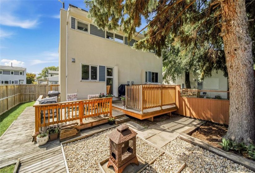 16 Berkshire, 3 Bedroom Bedrooms, 8 Room Rooms,1 BathroomBathrooms,Residential,For Sale,Berkshire,0