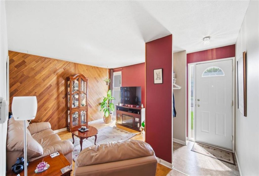16 Berkshire, 3 Bedroom Bedrooms, 8 Room Rooms,1 BathroomBathrooms,Residential,For Sale,Berkshire,0