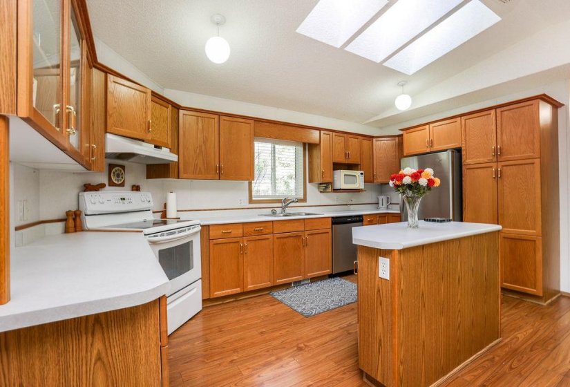 66 Village, 2 Bedroom Bedrooms, 9 Room Rooms,2 BathroomBathrooms,Residential,For Sale,Village,0