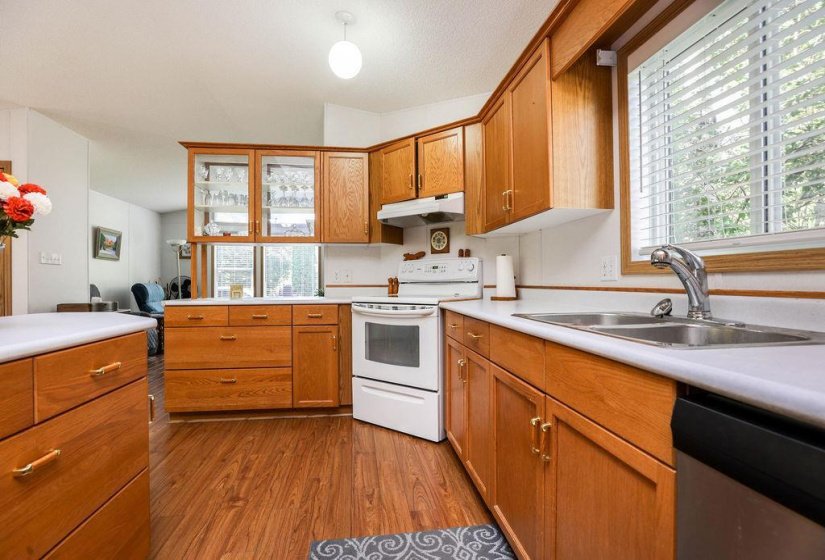 66 Village, 2 Bedroom Bedrooms, 9 Room Rooms,2 BathroomBathrooms,Residential,For Sale,Village,0