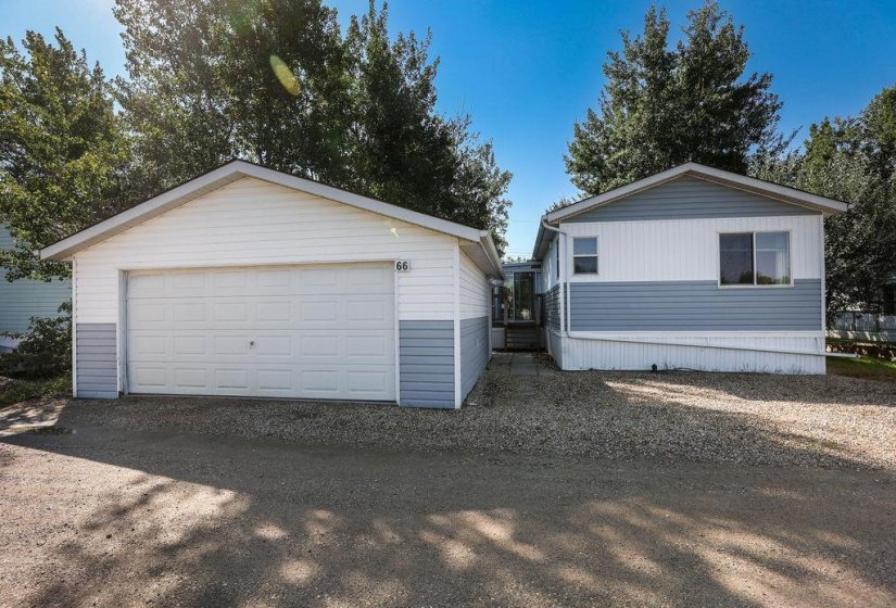 66 Village, 2 Bedroom Bedrooms, 9 Room Rooms,2 BathroomBathrooms,Residential,For Sale,Village,0