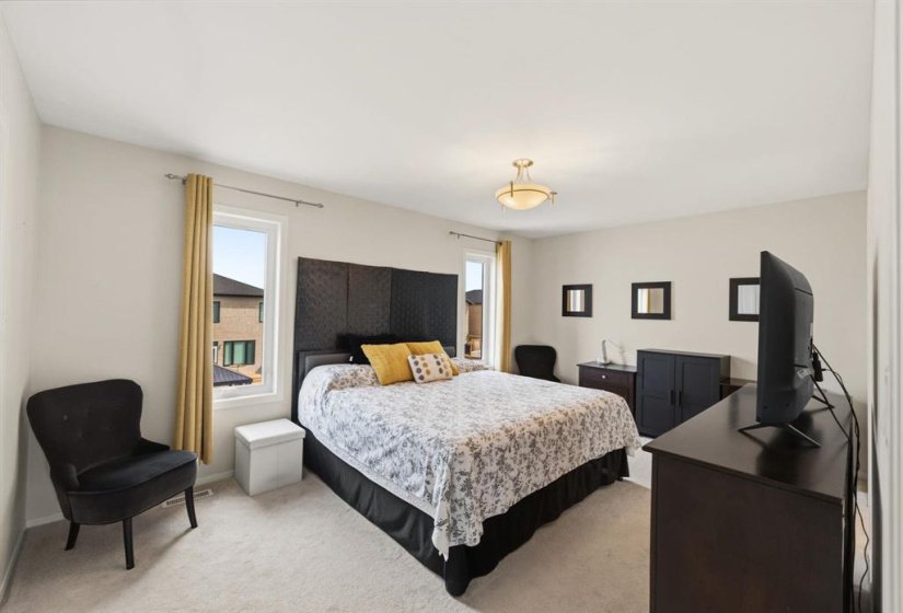 77 Tackaberry, 3 Bedroom Bedrooms, 9 Room Rooms,2 BathroomBathrooms,Residential,For Sale,Tackaberry,0