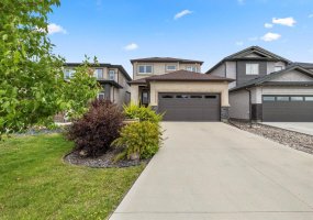 77 Tackaberry, 3 Bedroom Bedrooms, 9 Room Rooms,2 BathroomBathrooms,Residential,For Sale,Tackaberry,0 77 Tackaberry, 3 Bedroom Bedrooms, 9 Room Rooms,2 BathroomBathrooms,Residential,For Sale,Tackaberry,0