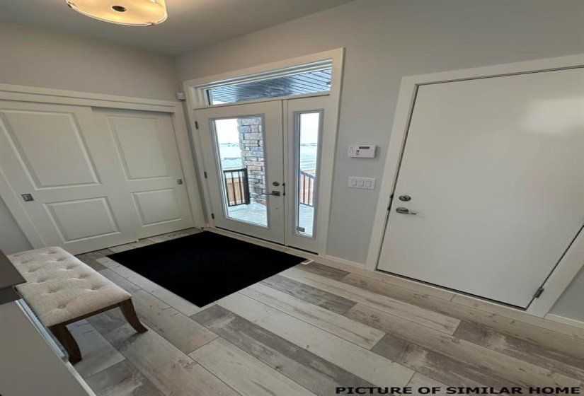 297 Moonlight, 3 Bedroom Bedrooms, 10 Room Rooms,2 BathroomBathrooms,Residential,For Sale,Moonlight,0