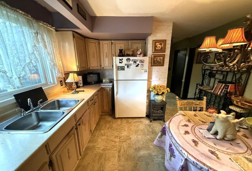 35 Morton, 3 Bedroom Bedrooms, 10 Room Rooms,1 BathroomBathrooms,Residential,For Sale,Morton,0