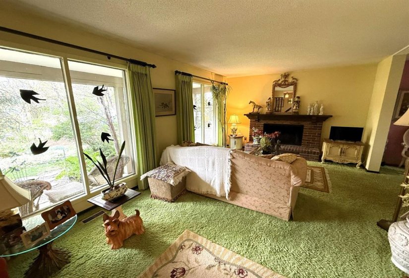 35 Morton, 3 Bedroom Bedrooms, 10 Room Rooms,1 BathroomBathrooms,Residential,For Sale,Morton,0