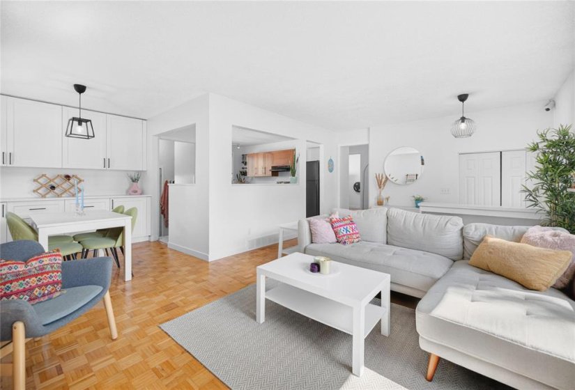 82 Acadia, 4 Bedroom Bedrooms, 11 Room Rooms,2 BathroomBathrooms,Residential,For Sale,Acadia,0