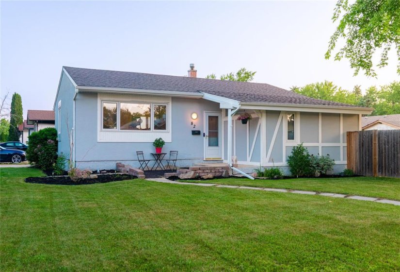 82 Acadia, 4 Bedroom Bedrooms, 11 Room Rooms,2 BathroomBathrooms,Residential,For Sale,Acadia,0