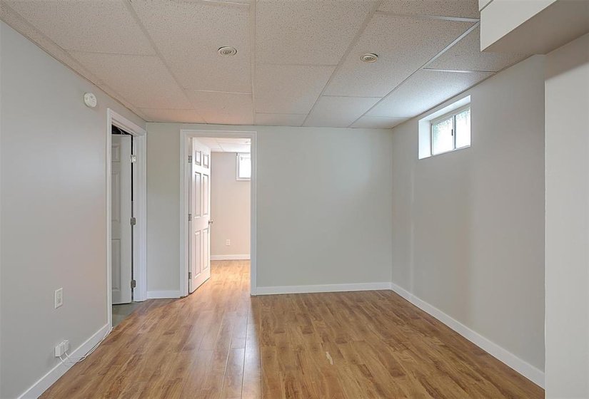 568 Johnson, 5 Bedroom Bedrooms, 15 Room Rooms,2 BathroomBathrooms,Residential,For Sale,Johnson,0