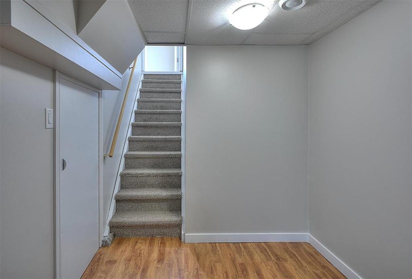 568 Johnson, 5 Bedroom Bedrooms, 15 Room Rooms,2 BathroomBathrooms,Residential,For Sale,Johnson,0