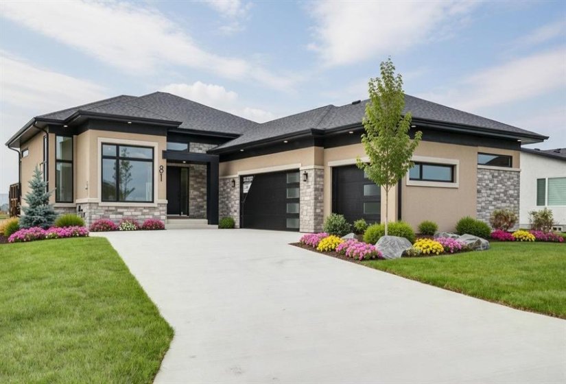 3 Addison, 3 Bedroom Bedrooms, 10 Room Rooms,2 BathroomBathrooms,Residential,For Sale,Addison,0