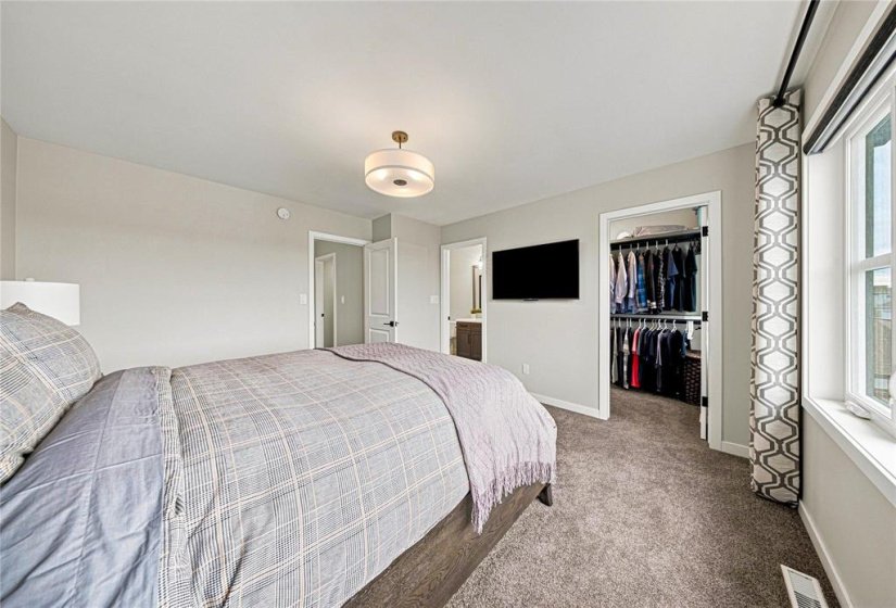 195 Tanager, 3 Bedroom Bedrooms, 11 Room Rooms,2 BathroomBathrooms,Residential,For Sale,Tanager,0