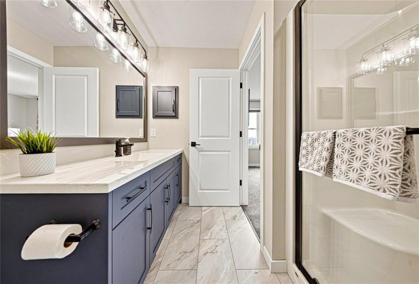 195 Tanager, 3 Bedroom Bedrooms, 11 Room Rooms,2 BathroomBathrooms,Residential,For Sale,Tanager,0