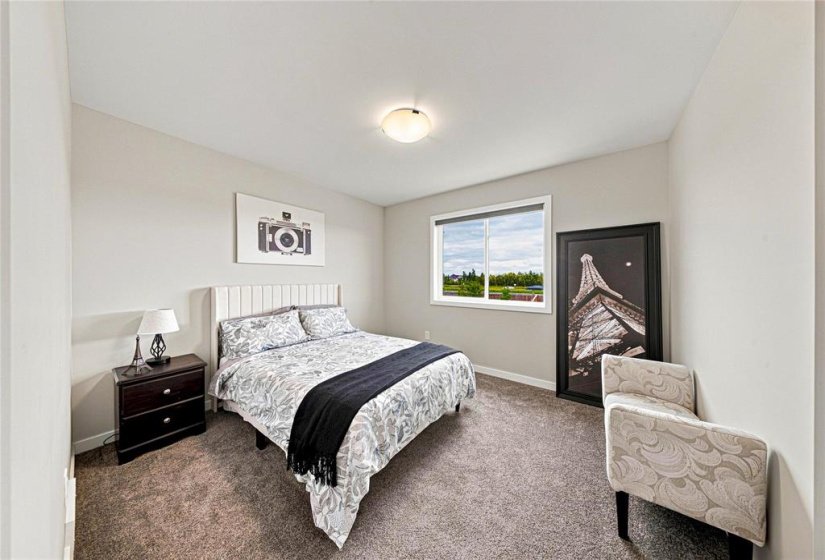195 Tanager, 3 Bedroom Bedrooms, 11 Room Rooms,2 BathroomBathrooms,Residential,For Sale,Tanager,0