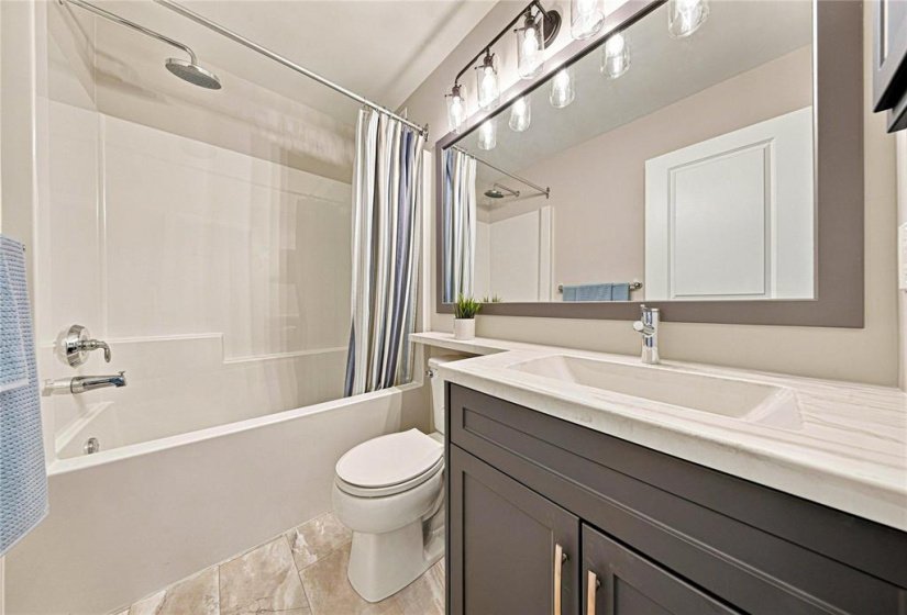 195 Tanager, 3 Bedroom Bedrooms, 11 Room Rooms,2 BathroomBathrooms,Residential,For Sale,Tanager,0