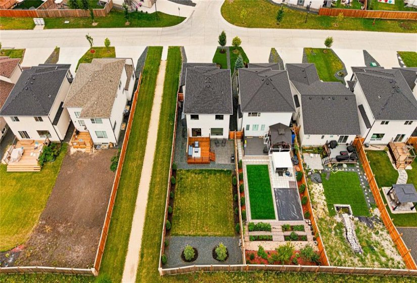 195 Tanager, 3 Bedroom Bedrooms, 11 Room Rooms,2 BathroomBathrooms,Residential,For Sale,Tanager,0